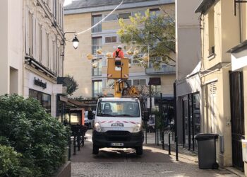 Dépenses : Illuminations de Noël maintenues malgré l&rsquo;endettement colossal et l&rsquo;augmentation de tous les services publics