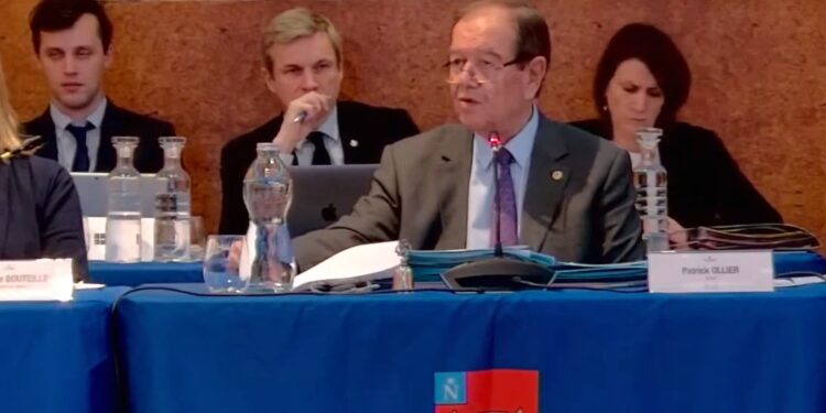 « il faut que l&rsquo;on supprime des subventions. Je ne veux pas supprimer par exemple les centres de loisirs, parce que c&rsquo;est utile aux populations même si ce n&rsquo;est pas une obligation »